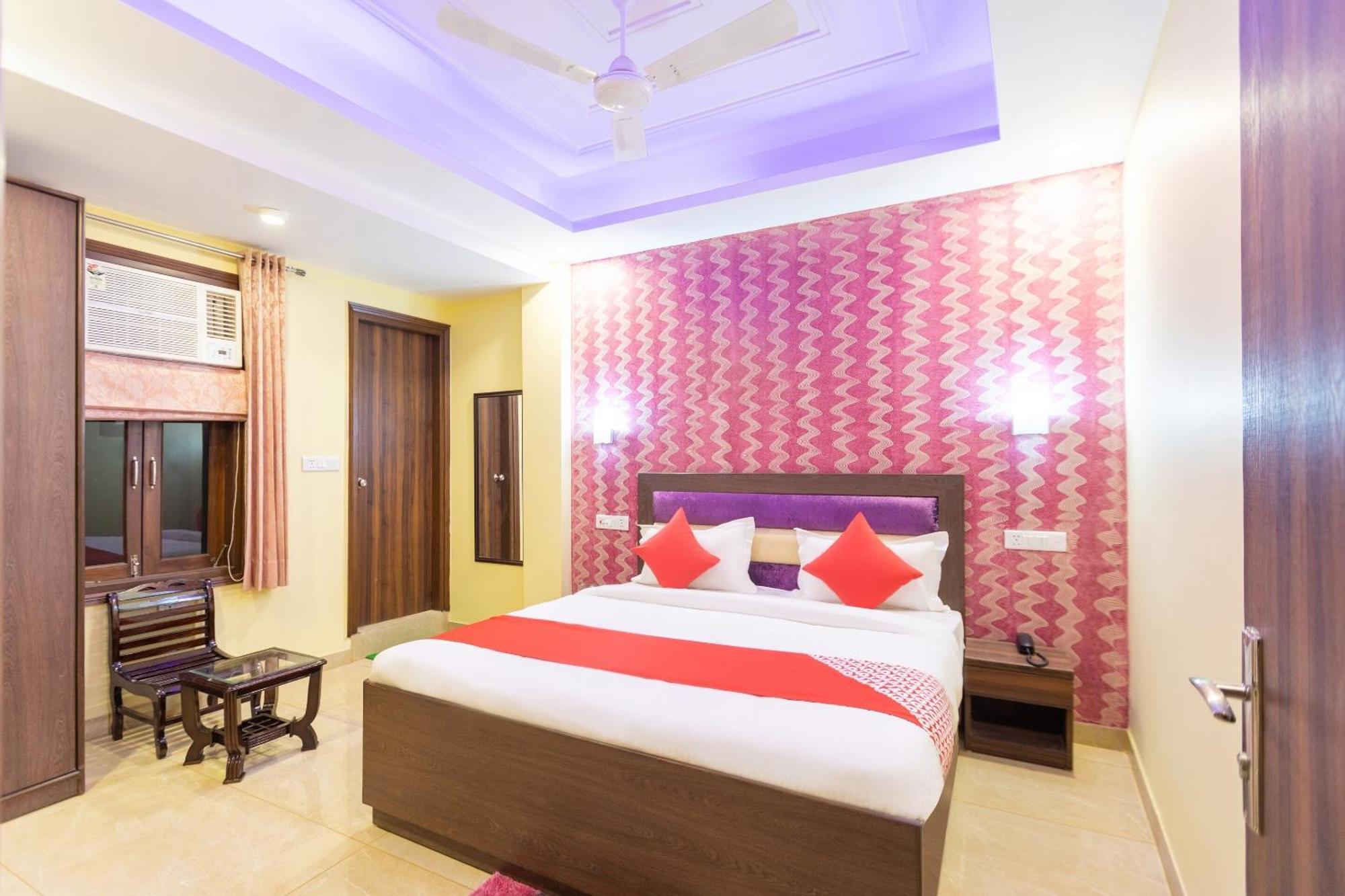 Super Oyo Hotel O Red Stone Inn New Delhi Ngoại thất bức ảnh