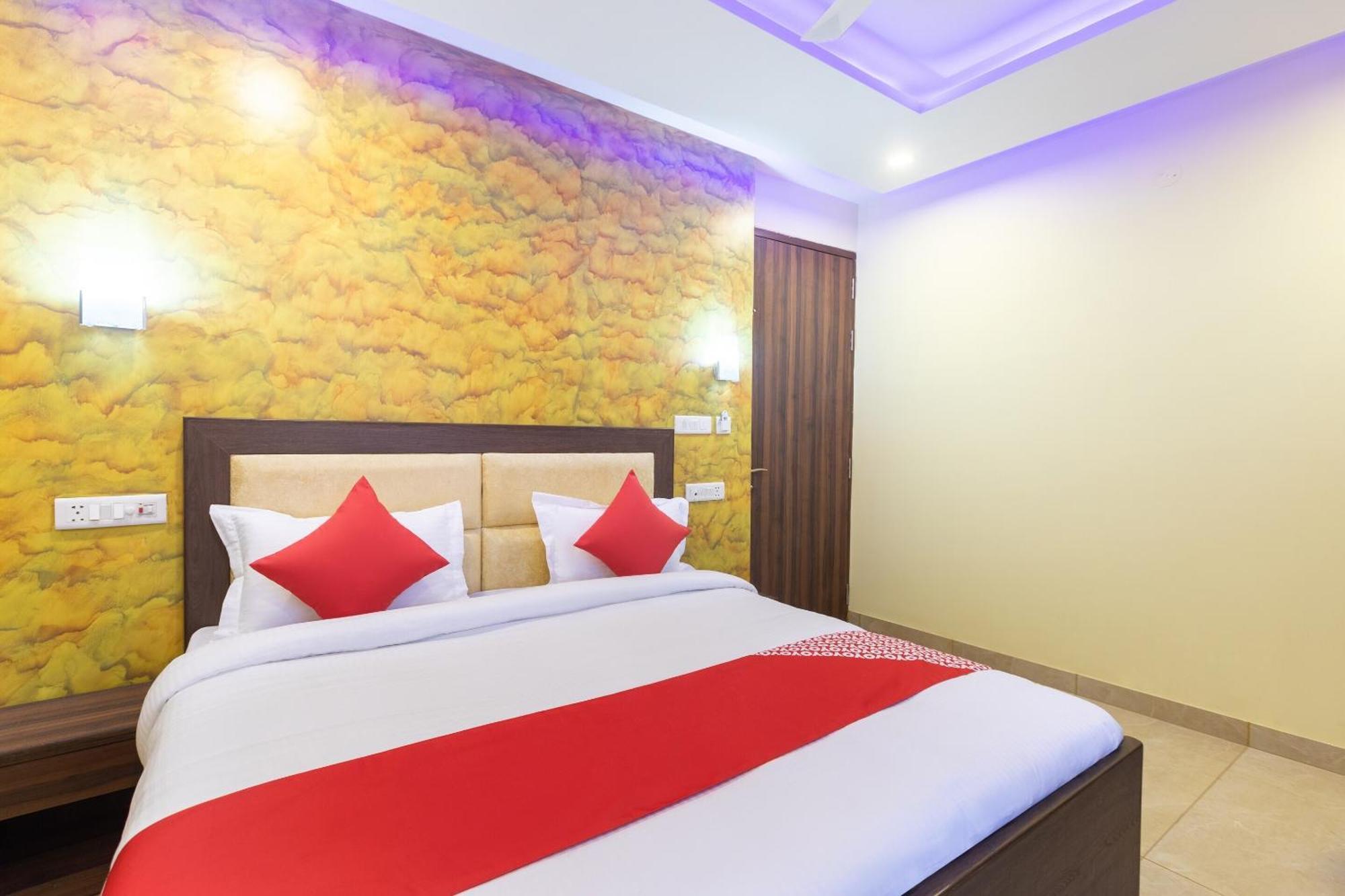 Super Oyo Hotel O Red Stone Inn New Delhi Ngoại thất bức ảnh